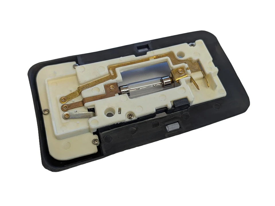 Land Rover Defender Interior Lamp - Image 3