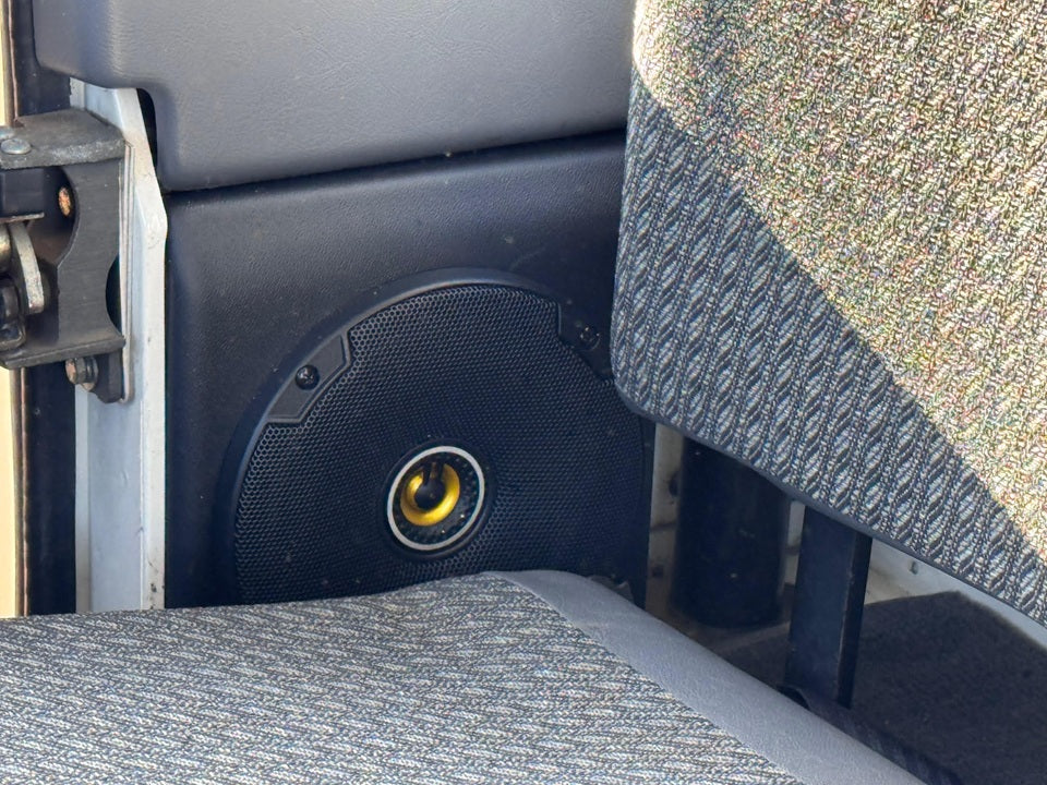 MUD NAS/50th Anniversary Defender Hard Top Rear Speaker Panels - Image 4